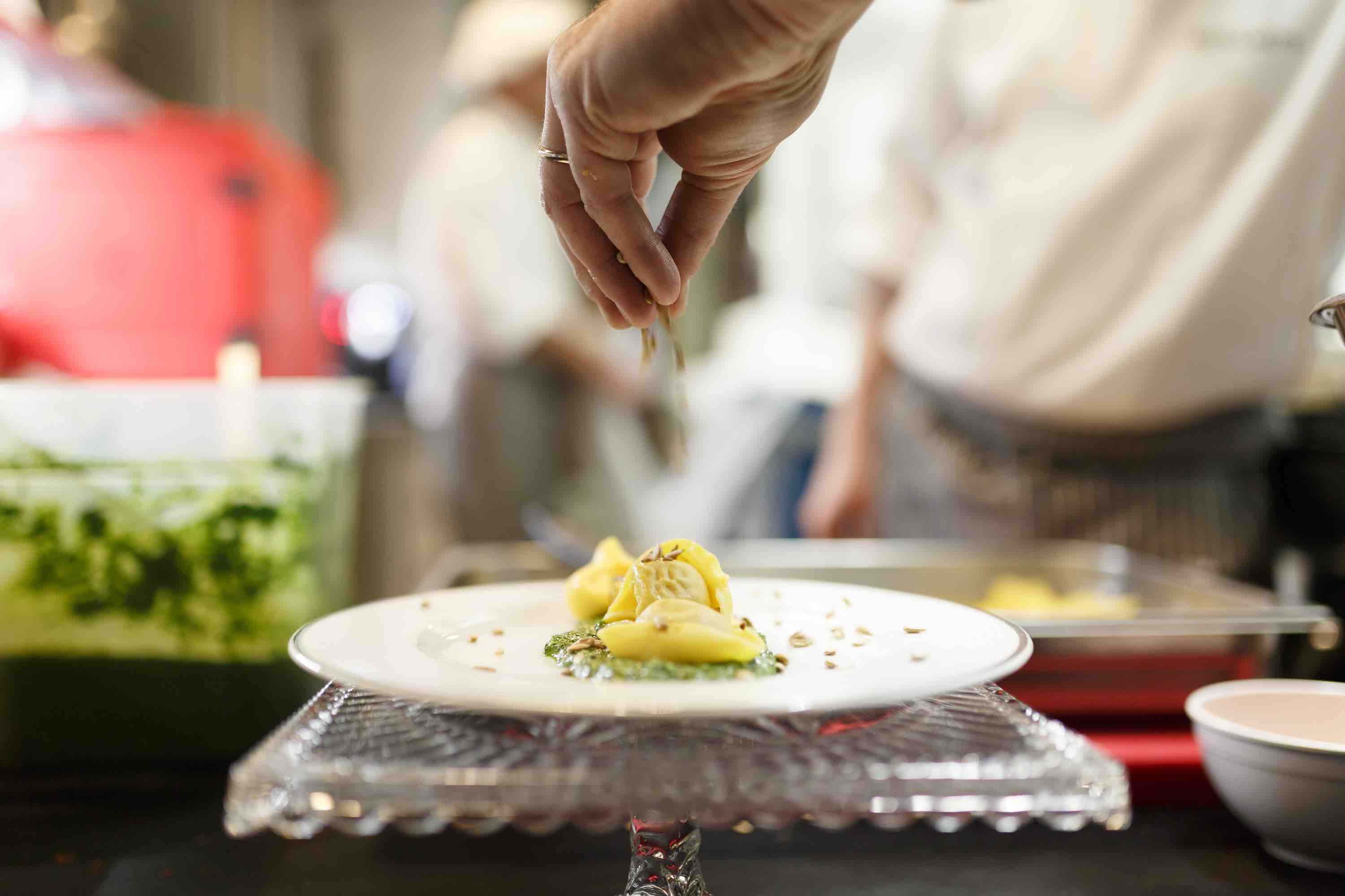 Dopo il successo della III^ Social Dinner toscana firmata TuscanyPeople, scopriamo quali sono i segreti che rendono perfetta una cena segreta 